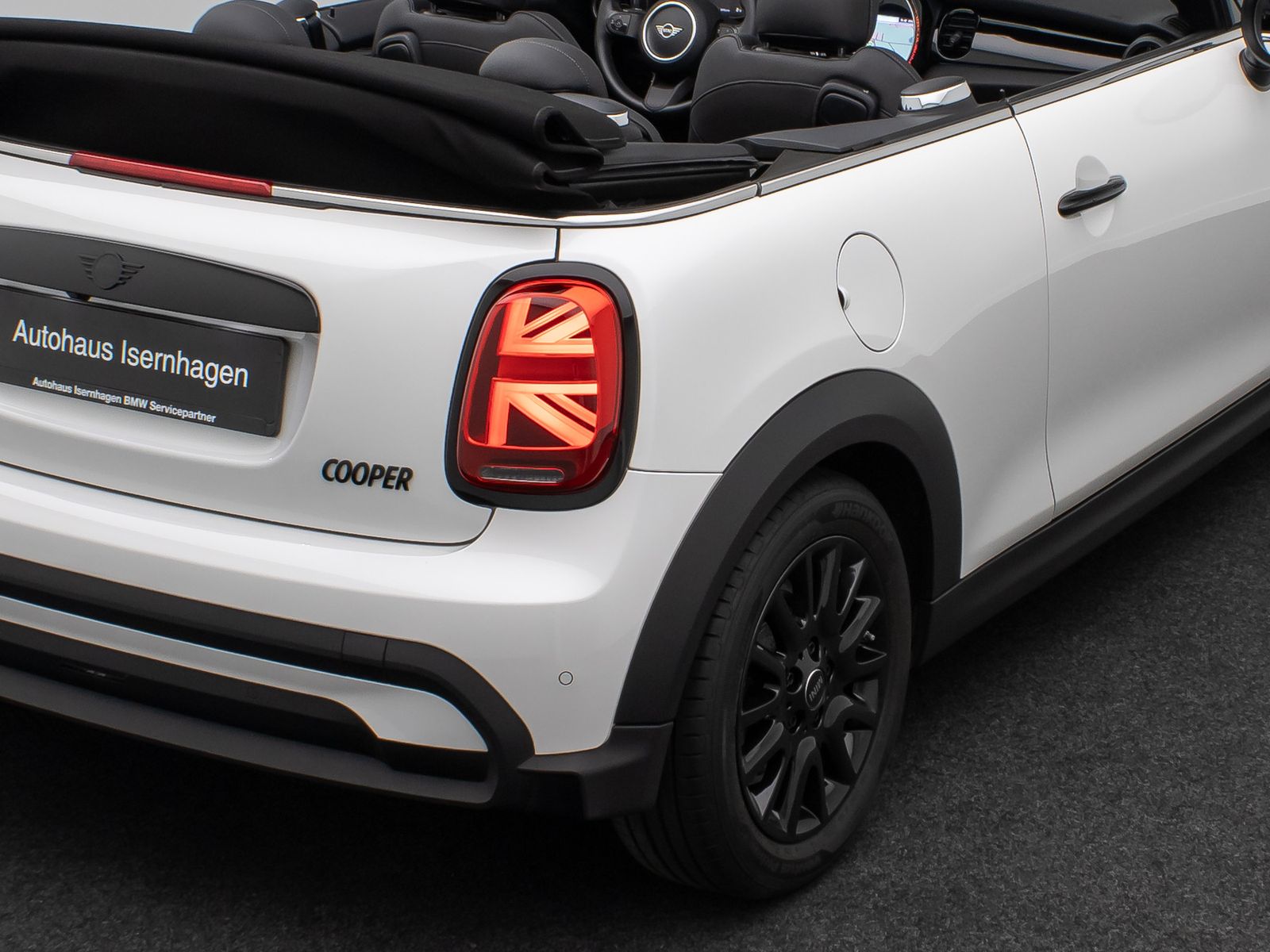 Fahrzeugabbildung MINI Cooper Cabrio HUD Kamera H/K Komfort DAB Voll