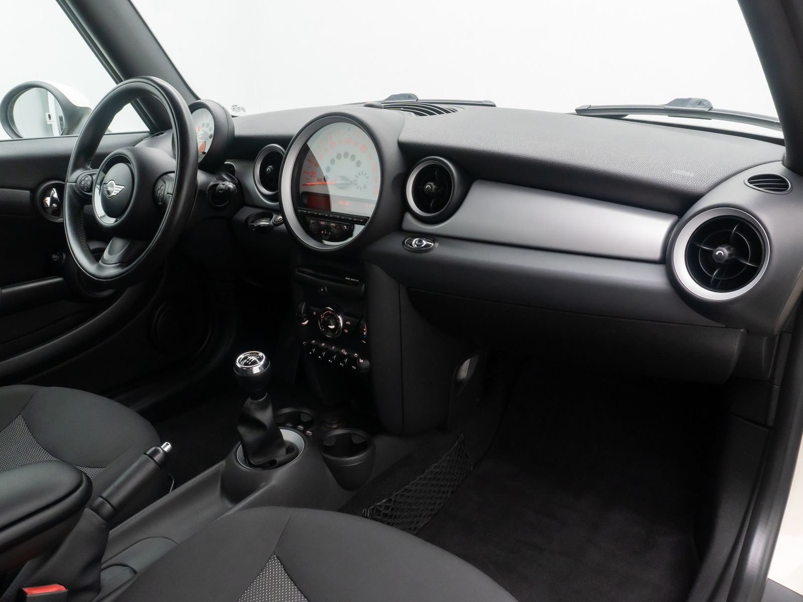 Fahrzeugabbildung MINI Cooper Cabrio PDC Lederlenkrad Sitzhzng MP3 LM
