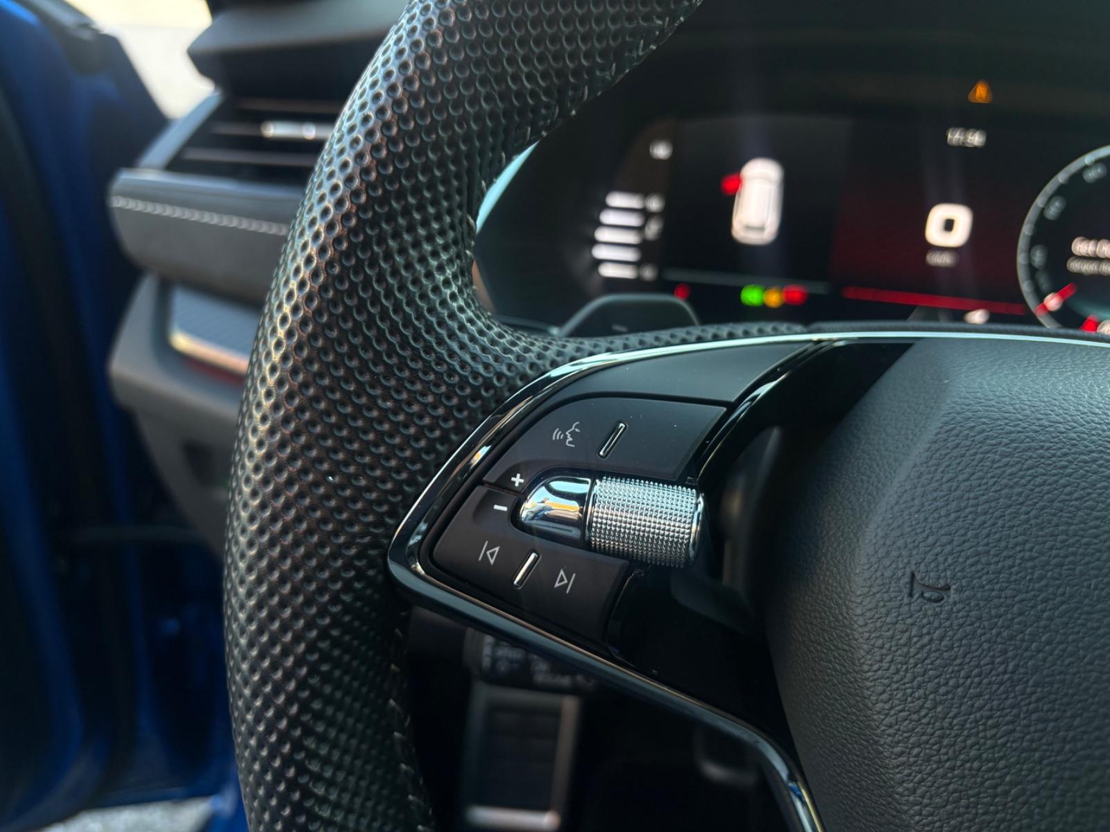 Skoda Octavia Combi RS Edition Matrix/ACC/Memory/Keyle, миниатюра 24