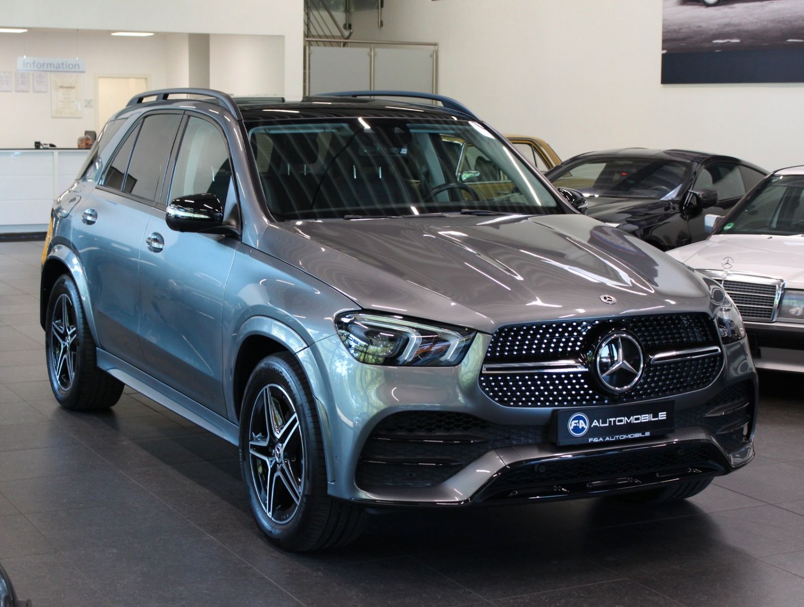 Fahrzeugabbildung Mercedes-Benz GLE 350d 4Matic AMG Line*Pano*Standheizung*TOP