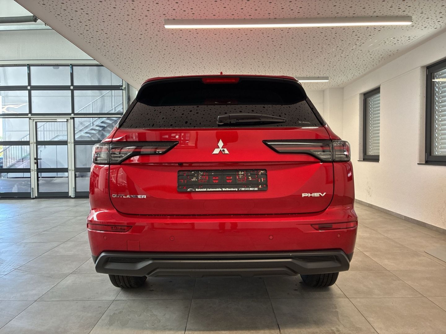 Mitsubishi Plug-in Hybrid Outlander 2.4 Diamant PLUS 20'' A imagem 3