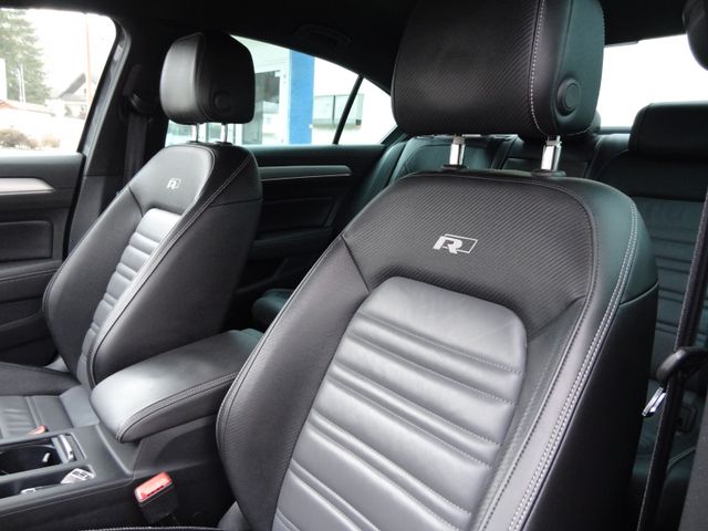 Fahrzeugabbildung Volkswagen Passat/Highline/2xR-Line/LED/Virtual/Kam/Leder/