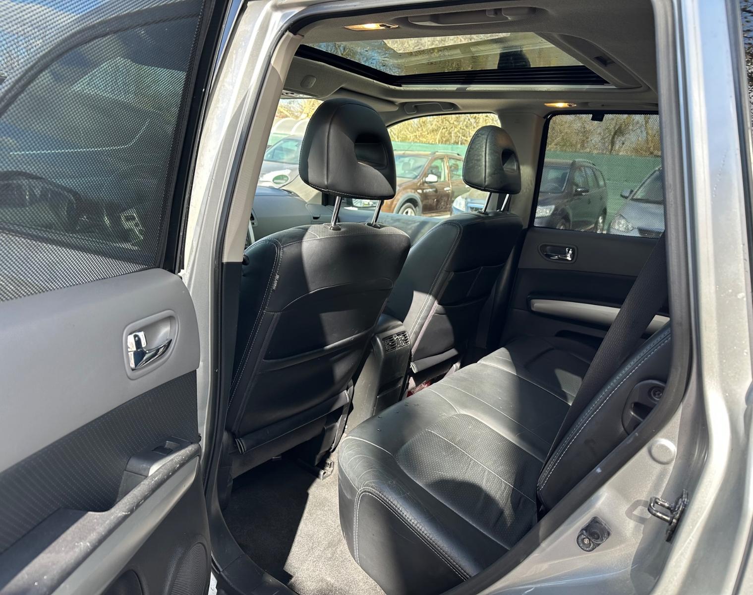 NISSAN X-TRAIL LE 4X4 2.0 DCi 173CH BVM - TOIT OUVRANT PANORAMIQUE - VOLANT EN CUIR - CT à jour