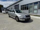 Skoda Octavia Elegance Xenon / Navi / PDC / HU 11.27  - Skoda Octavia aus 2006: Elegance