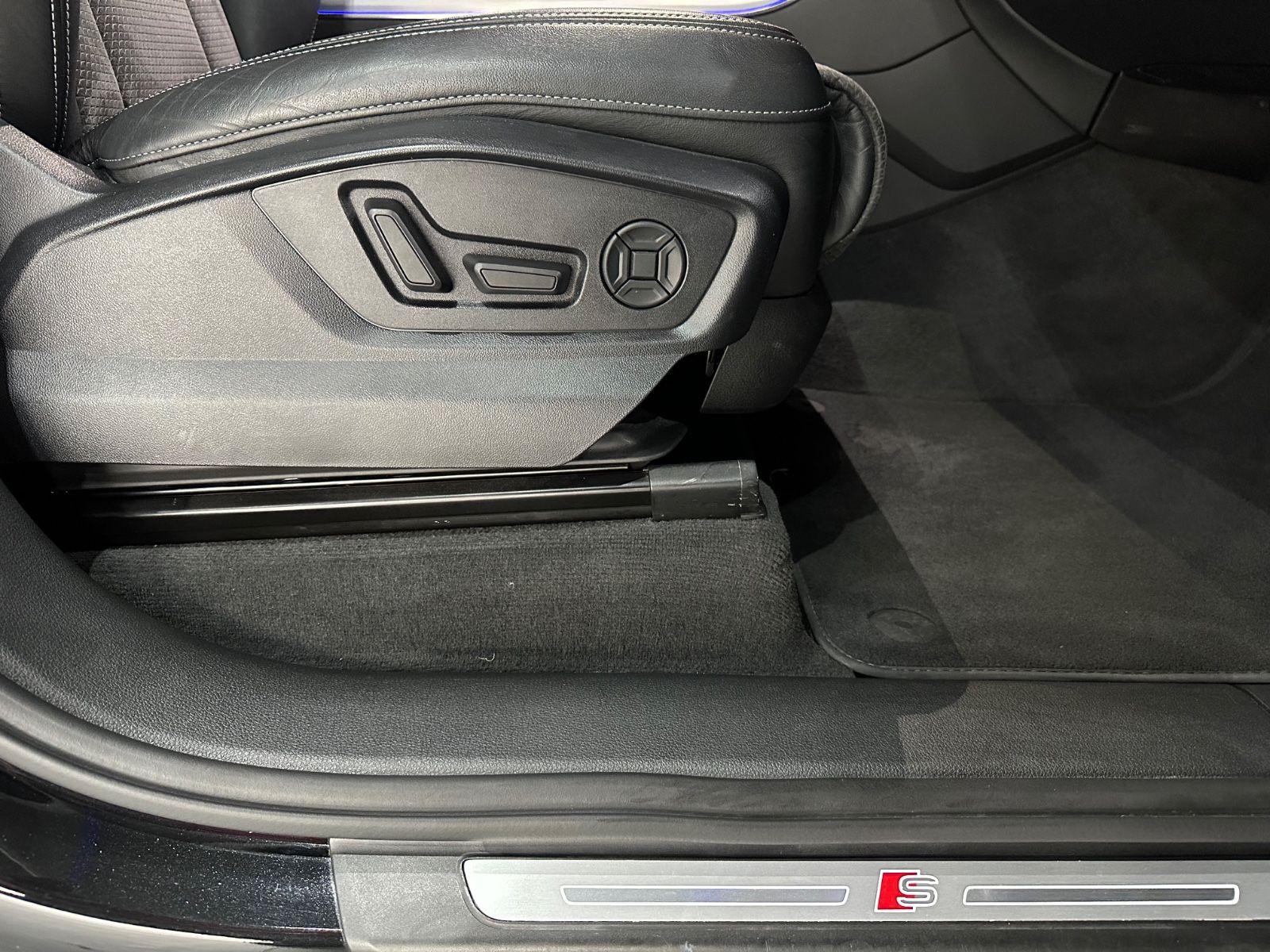 Audi Q7 45 TDI quattro S line /Soft-Close / ACC / 1HA foto 8