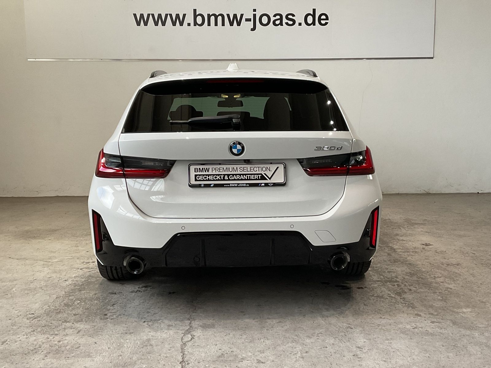 Fahrzeugabbildung BMW 320d Panorama Glasdach, H&K Hifi, 18" &apos;LMR