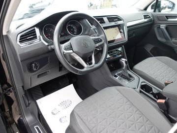 Volkswagen Tiguan - 9