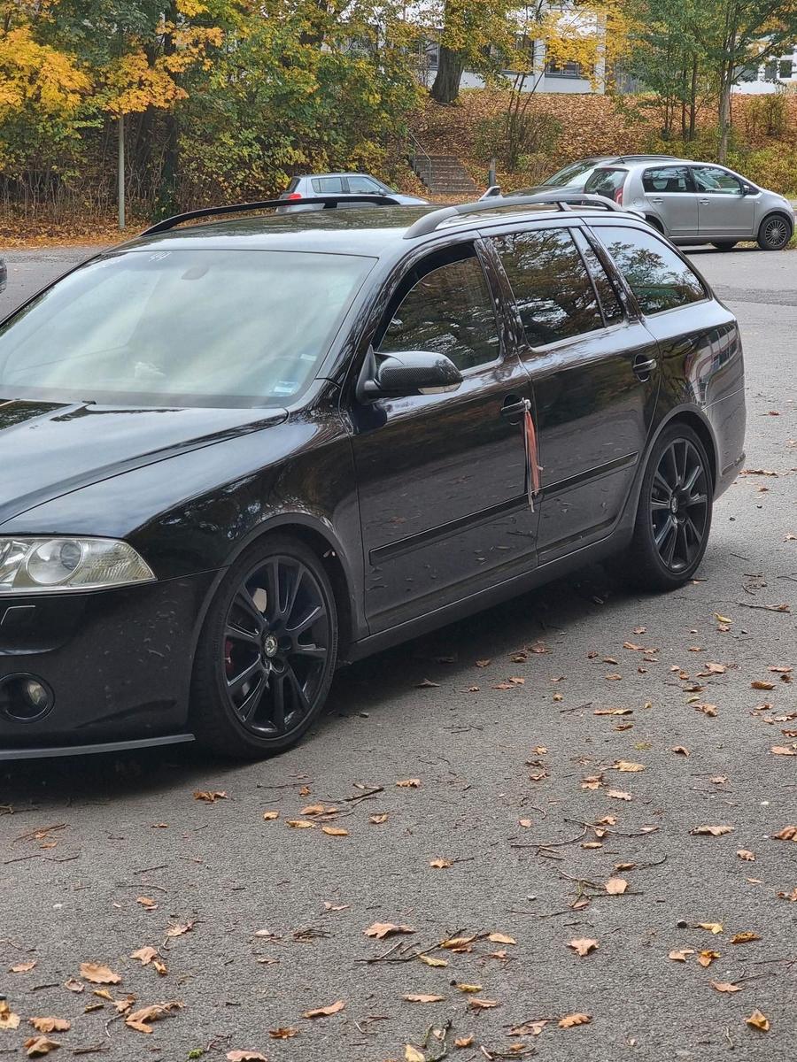 Skoda Octavia 2007 — вигляд ззаду