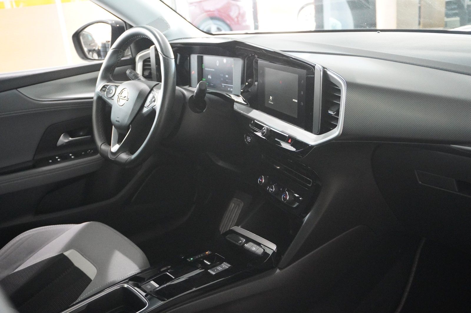 Fahrzeugabbildung Opel Mokka-e ELEGANCE 3-PHASIG NAVI/LED/KAMERA/DAB+