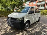 Volkswagen T5 Transporter-9 Sitze-Klima-AHK-Scheckheft - VW T5 Transporter Gebrauchtwagen in Hamburg