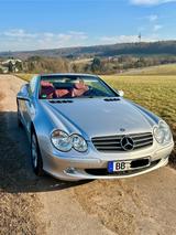 Mercedes-Benz SL 500 - - Mercedes-Benz SL 500 in Stuttgart