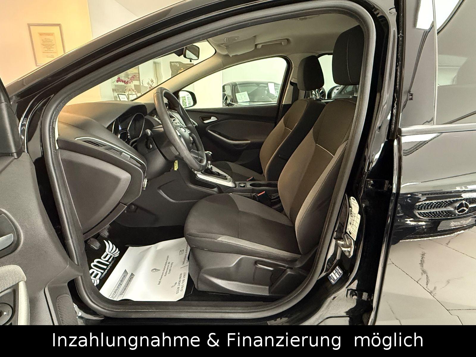 Ford Focus 2014 — photo 10