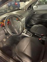 Opel Astra Kombi - Opel Astra aus 2009 mit Diesel-Antrieb: Kombi