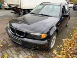 BMW 318 3 Touring 318i - BMW 318 aus 2004: 318i