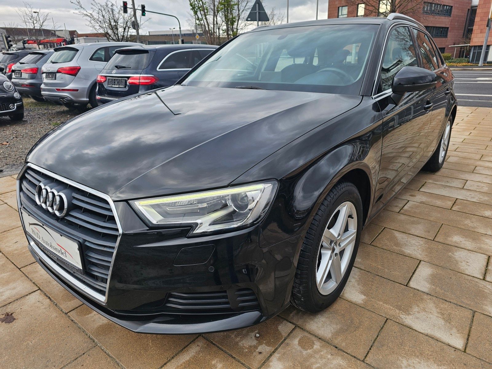 AUDI A3 Sportback basis Navi Xenon