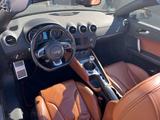 Audi TT Roadster 3.2 quattro - 6 Zylinder - Audi: Zylinder