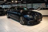 Mercedes-Benz E 200d - Mercedes-Benz E 200 mit Diesel-Antrieb: Blau, Limousine