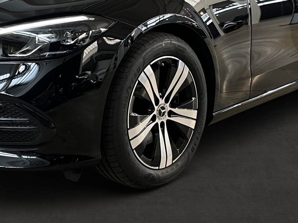 Fahrzeugabbildung Mercedes-Benz C 180 T Avantg. AHK Pano Totwi. Memory LED KAM