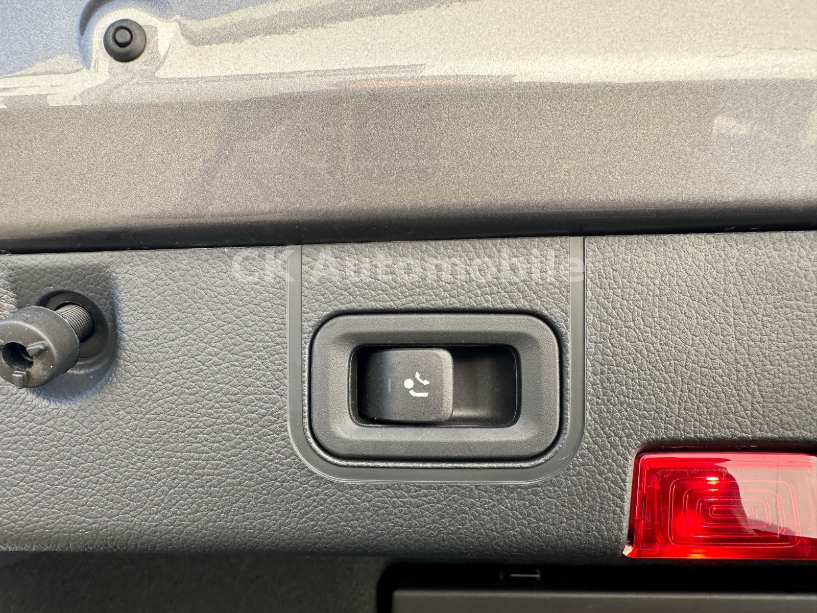 Fahrzeugabbildung Mercedes-Benz CLA 200 AMG-Line/Night-Paket/Navi/LED/AHK