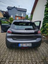 Peugeot 208 BlueHDi 100 Allure  - Peugeot 208 mit Diesel-Antrieb