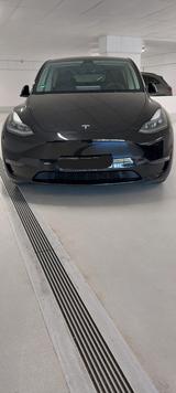 Tesla Model Y Performance Dual Motor AWD Performance - Tesla Gebrauchtwagen in Frankfurt
