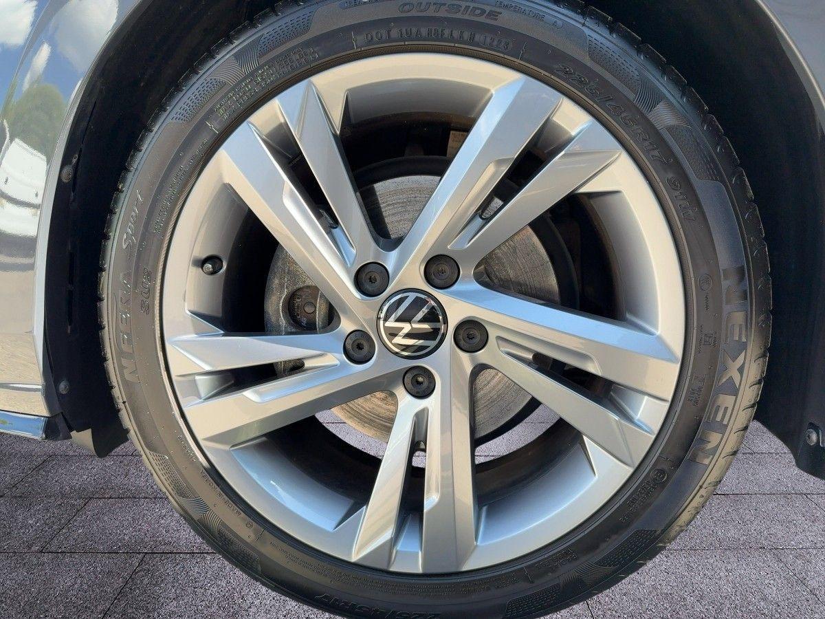 Volkswagen Golf VIII 1.5 TSI R-Line AHK ACC LED Navi Climat, миниатюра 7