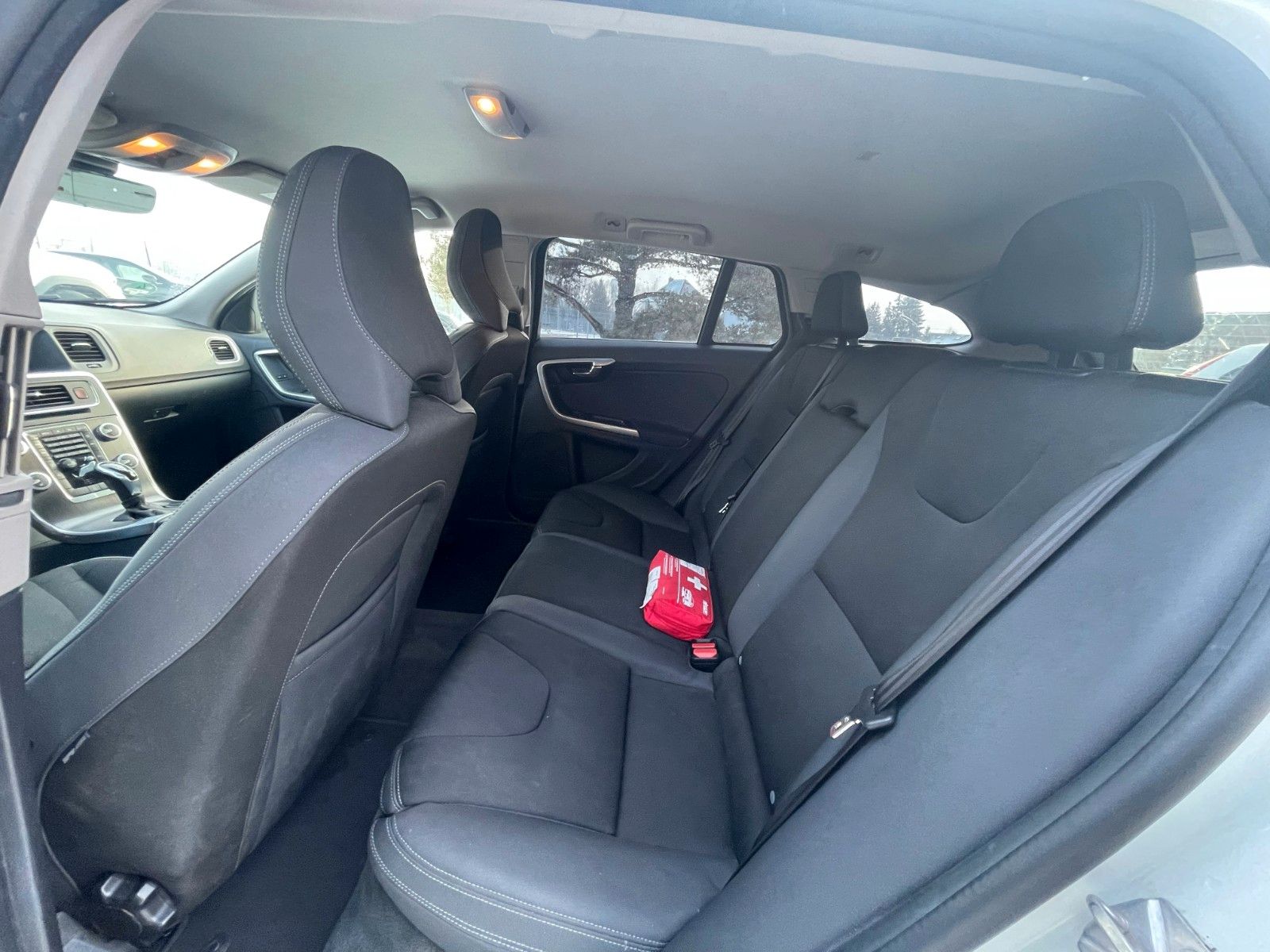 Fahrzeugabbildung Volvo V60 Kombi Momentum