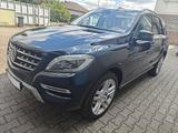 Mercedes-Benz ML 350 BlueTEC 4MATIC-STH.-PANOR.D-AHK,LEDER - Mercedes-Benz ML 350 in Duisburg