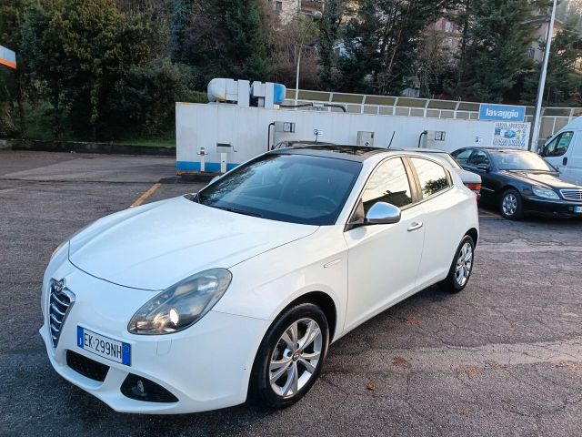 Alfa Romeo Giulietta 1.6 diesel ok neo patente 2