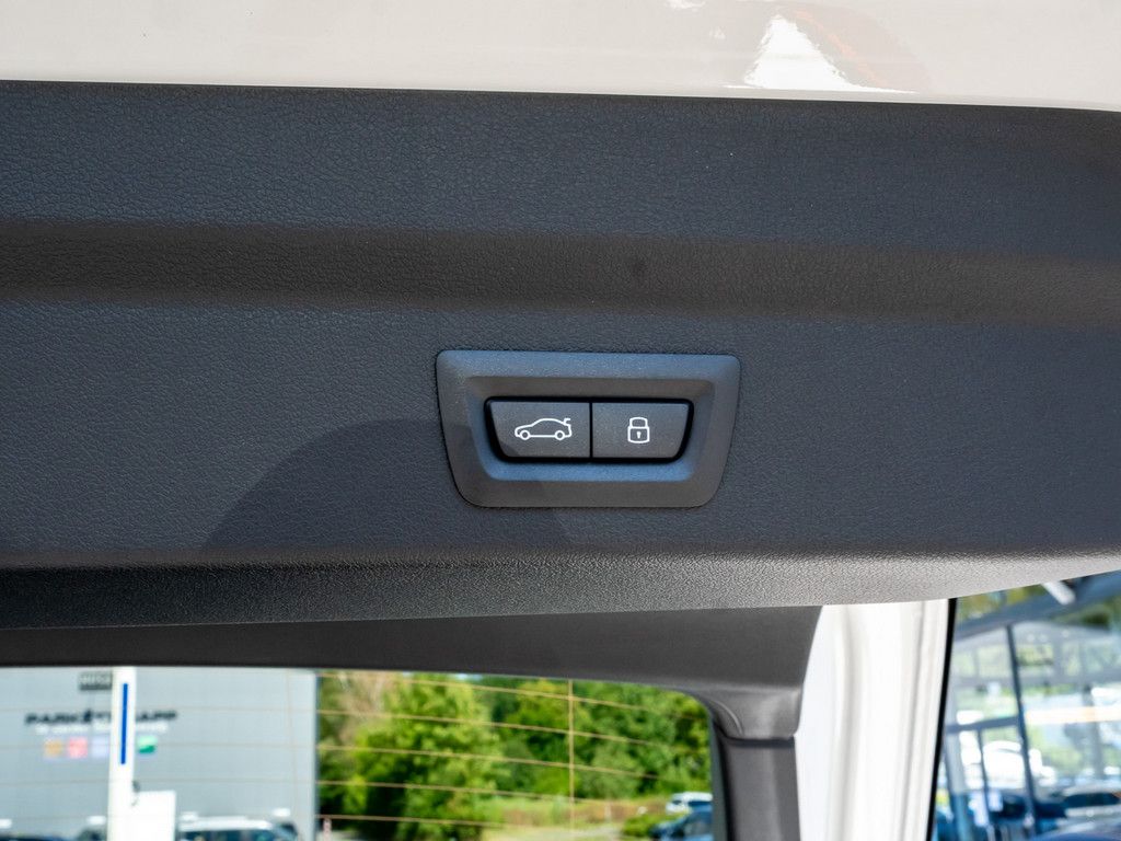 BMW iX2 - Bild 10