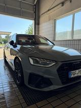 Audi A4 45 TFSI S tronic quattro ed. one Avant ed... - Audi A4 mit Benzin-Antrieb: Grau, Alcantara, Kombi