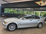 BMW 318i Lim. KLIMA/PDC/SITZHEIZUNG/KOMFORT - gebrauchte BMW 318 aus dem Jahr 2001