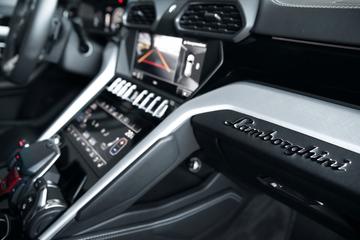 2018 Lamborghini URUS — миниатюра 27