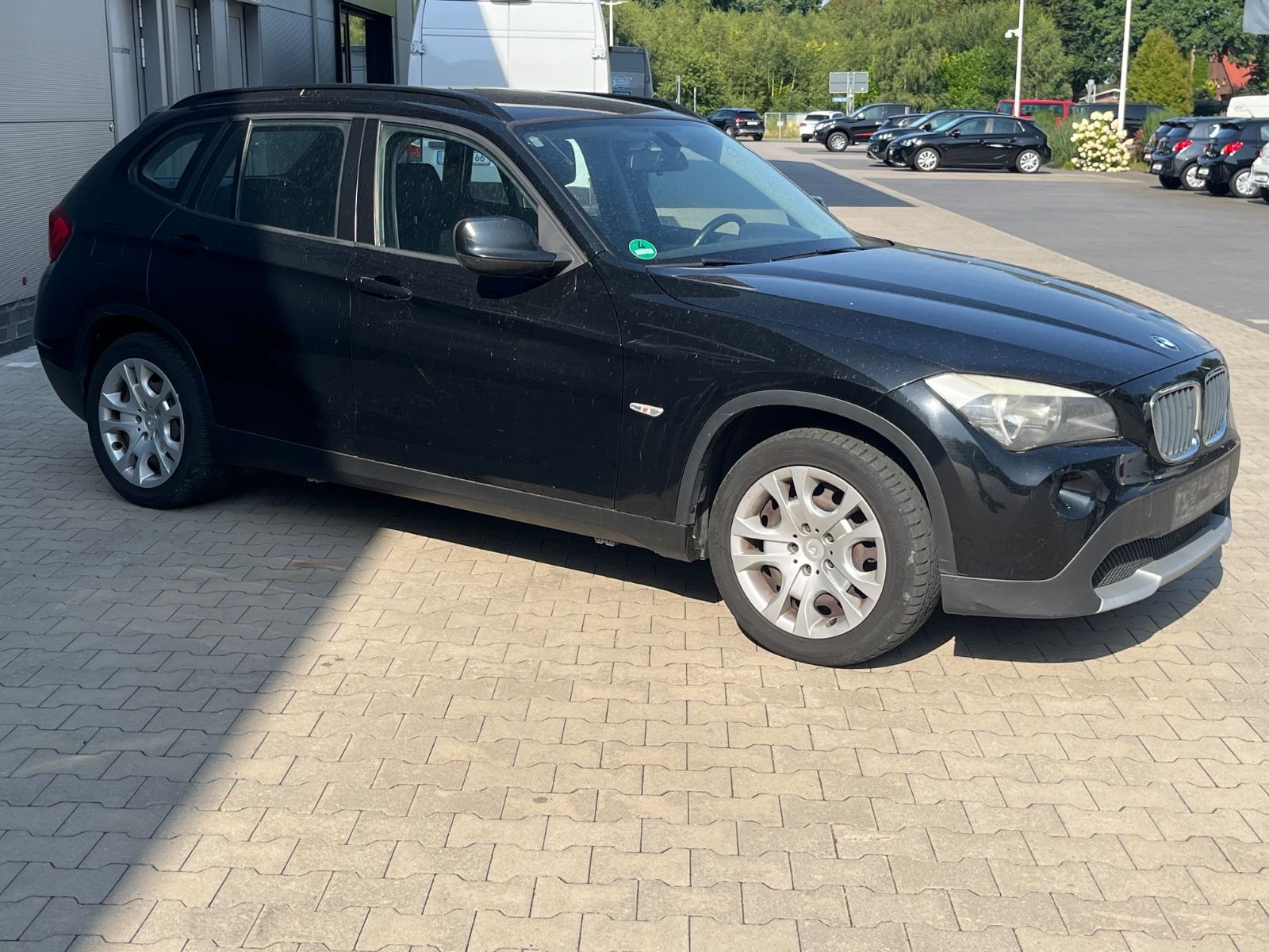 Fahrzeugabbildung BMW X1 2.0 Baureihe X1 18 d xDrive