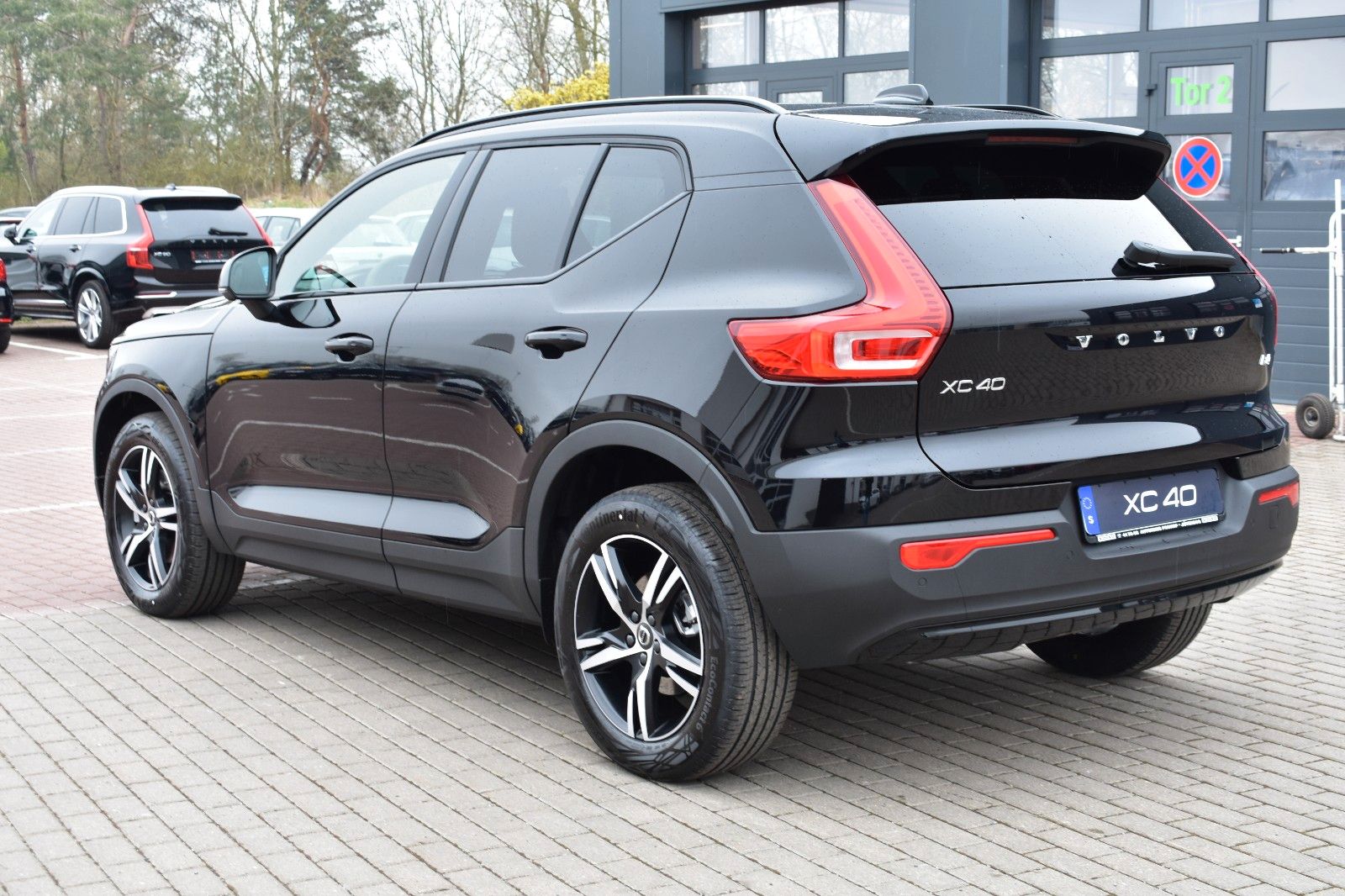 Fahrzeugabbildung Volvo XC40 B4 Autom. R-Design*H&K*RFK*ACC*AHK