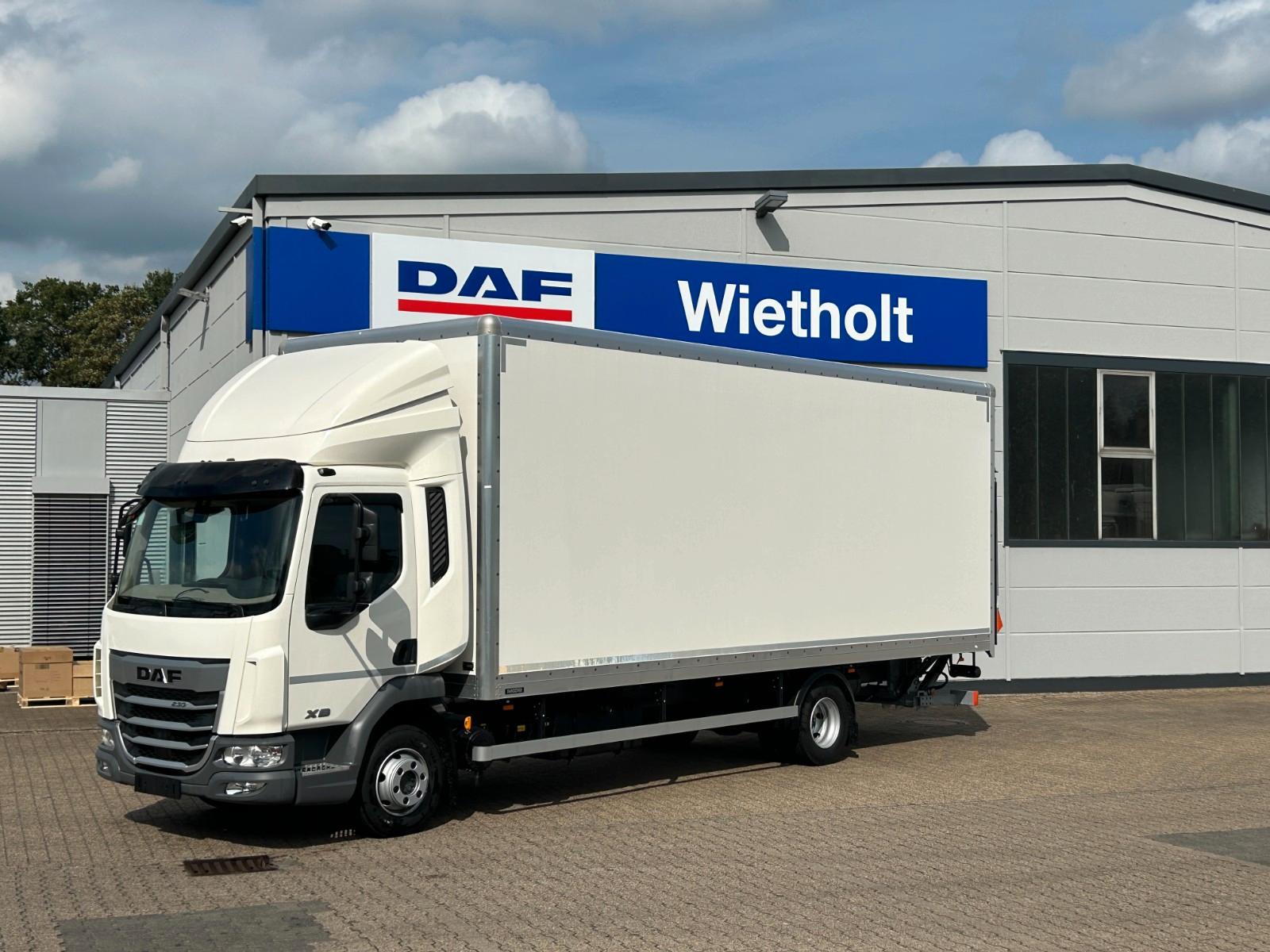 DAF XB 230 FA Kofferaufbau