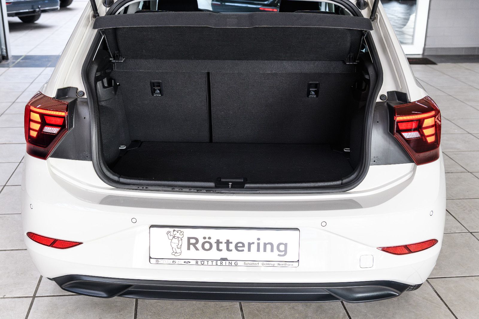 Fahrzeugabbildung Volkswagen Polo VI Move 1.0 TSI DSG LED+SHZ+PDC+APP