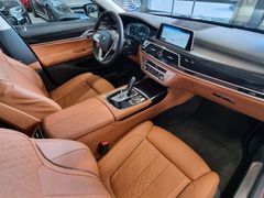 Fahrzeugabbildung BMW 750i LEDER COGNAC MASSAGE SOFTCLOSE H&K 21´ALU
