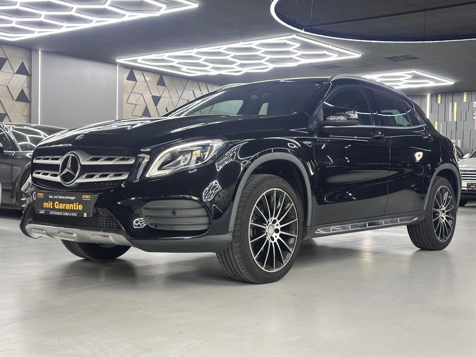 Mercedes-Benz GLA 180 AMG LINE KAMERA/SHZ/NAVI/LEDER/LED