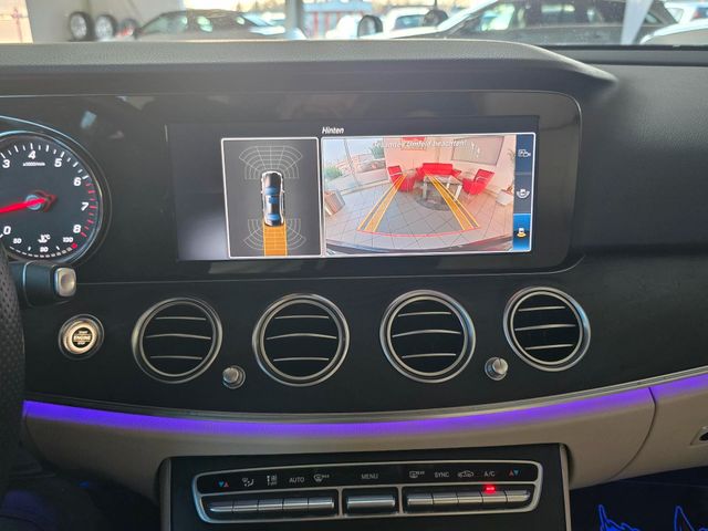 MERCEDES-BENZ E 200 — Foto 22