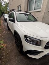 Mercedes-Benz GLB 250 4MATIC - AMG Line Night Paket - 1. Hand - gebrauchte Mercedes-Benz GLB 250 aus dem Jahr 2022