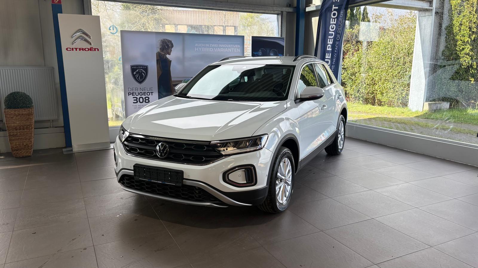 Volkswagen T-Roc Life 2.0 TDI DSG Digital Cockpit*LED*ACC*N