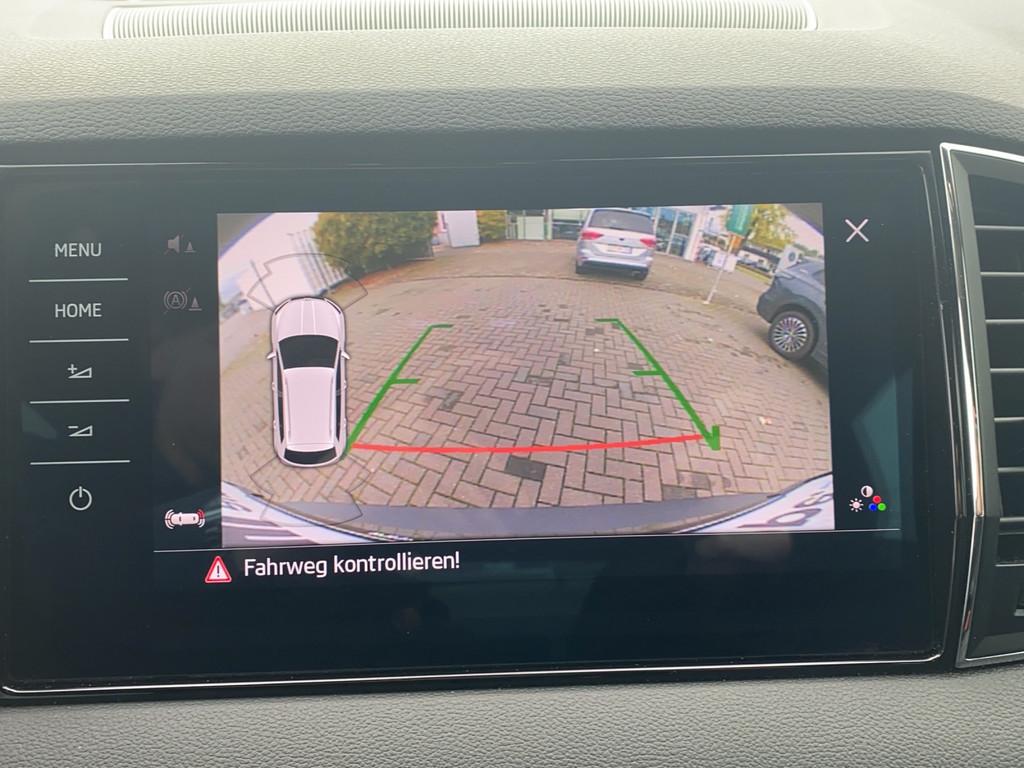 Skoda Karoq 1.5 TSI Style DSG AHK+LED+ACC+RFK+SHZ