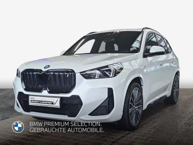 BMW iX1 xDrive30 M-Sport LED Head-Up HK HiFi DAB Kom