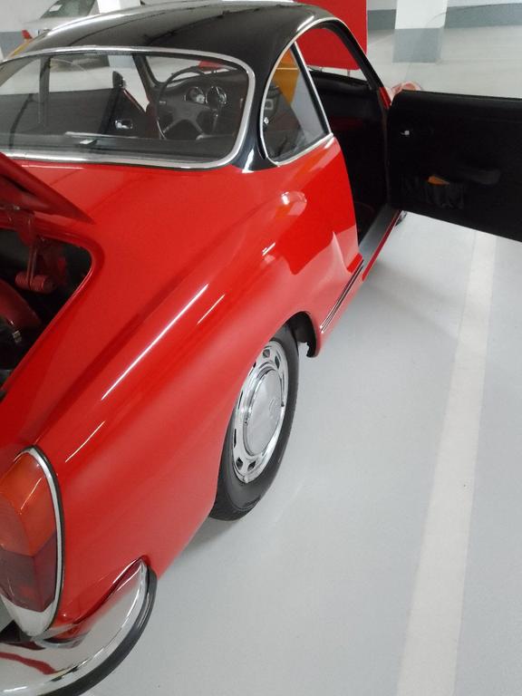 Volkswagen Karmann Ghia