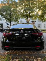 Alfa Romeo Giulia 2.0 Turbo 16V 206kW AT8-Q4 Veloce Veloce - Alfa Romeo Giulia von privat