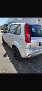 Ford Fiesta 1.3 51 kW Ambiente Ambiente - Ford Fiesta: 1.3