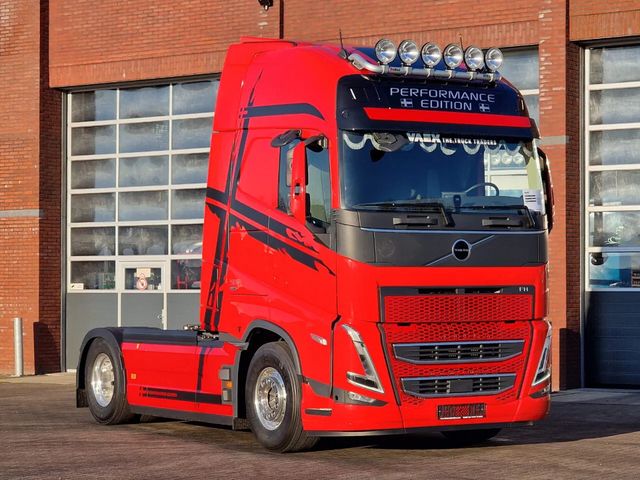 Volvo FH 13.500 Globetrotter XL 4x2 - New - I parkcool