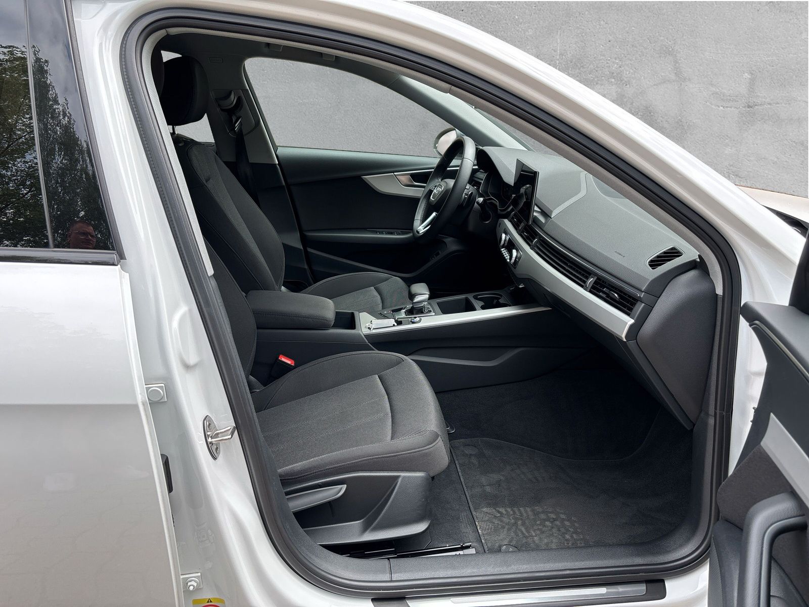 Fahrzeugabbildung Audi A4 Avant 30 TDI advanced virtualCP LED Kamera