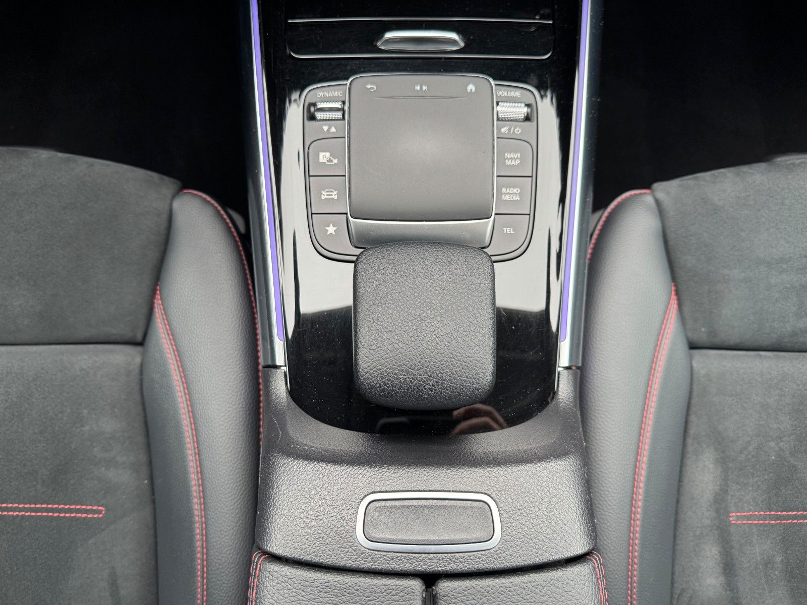 Fahrzeugabbildung Mercedes-Benz B 200 AMG+Ambiente+360+LED+IHC+TotW